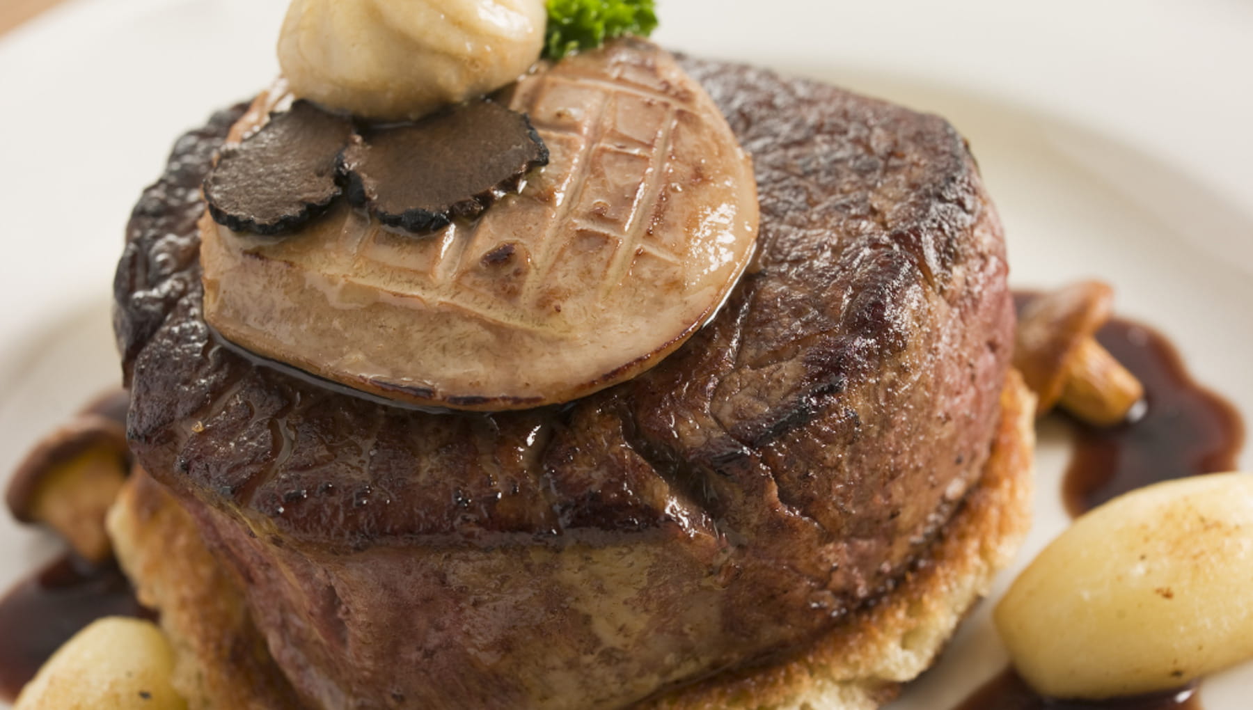 Tartufo, foie gras e musica: la leggenda golosa del filetto alla Rossini