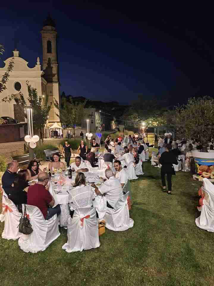 Castagnole delle Lanze: la “Cena Romantica” inaugura tra gli applausi la Fiera del Tartufo – Il Corriere di Alba Bra