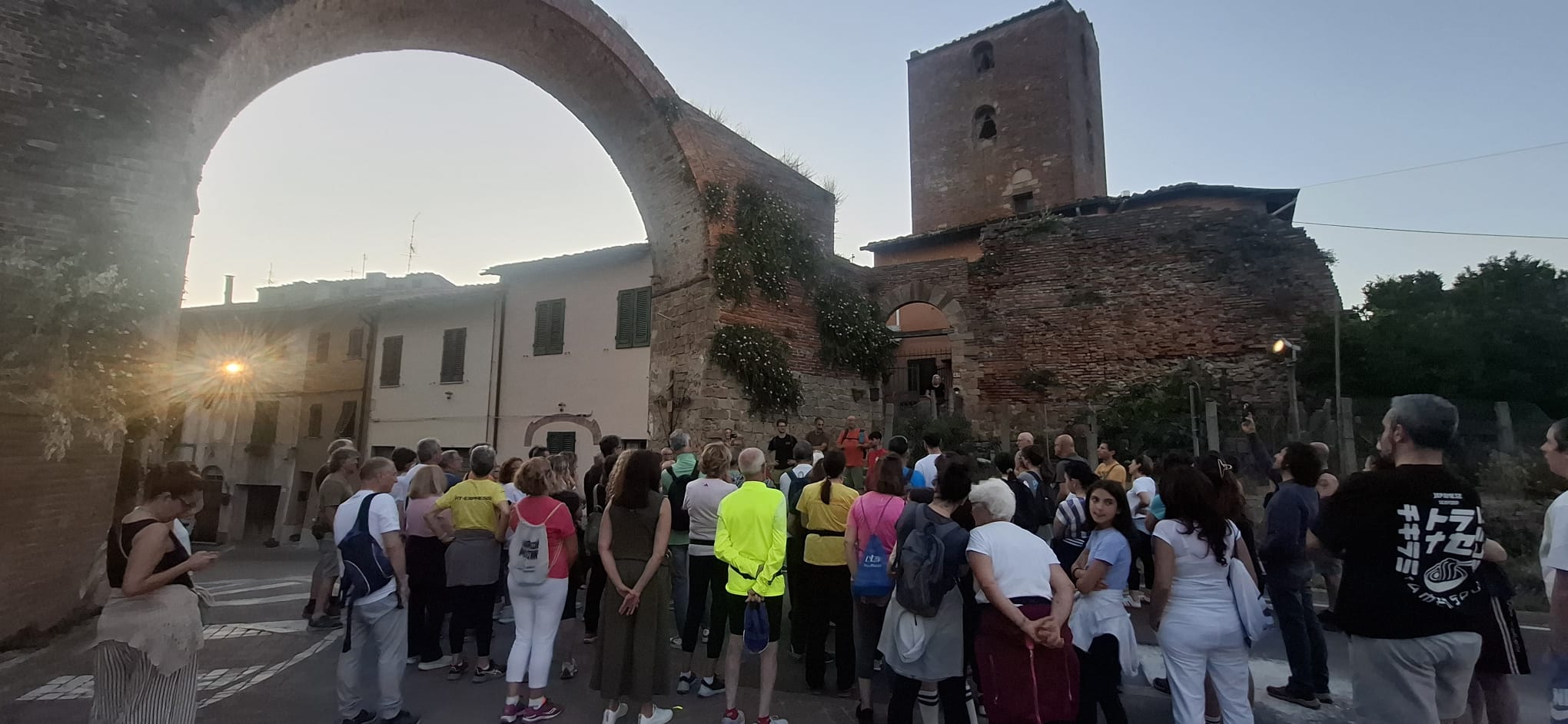 Nero a Montopoli, la passeggiata notturna sulle tracce del tartufo è un successo