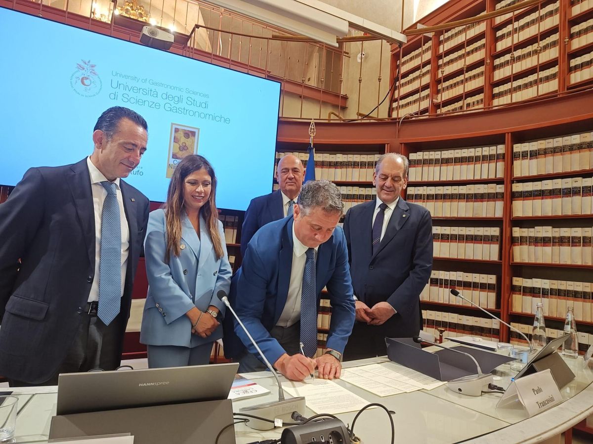 Valorizzazione del tartufo italiano, siglata l’intesa tra Masaf e Città del tartufo