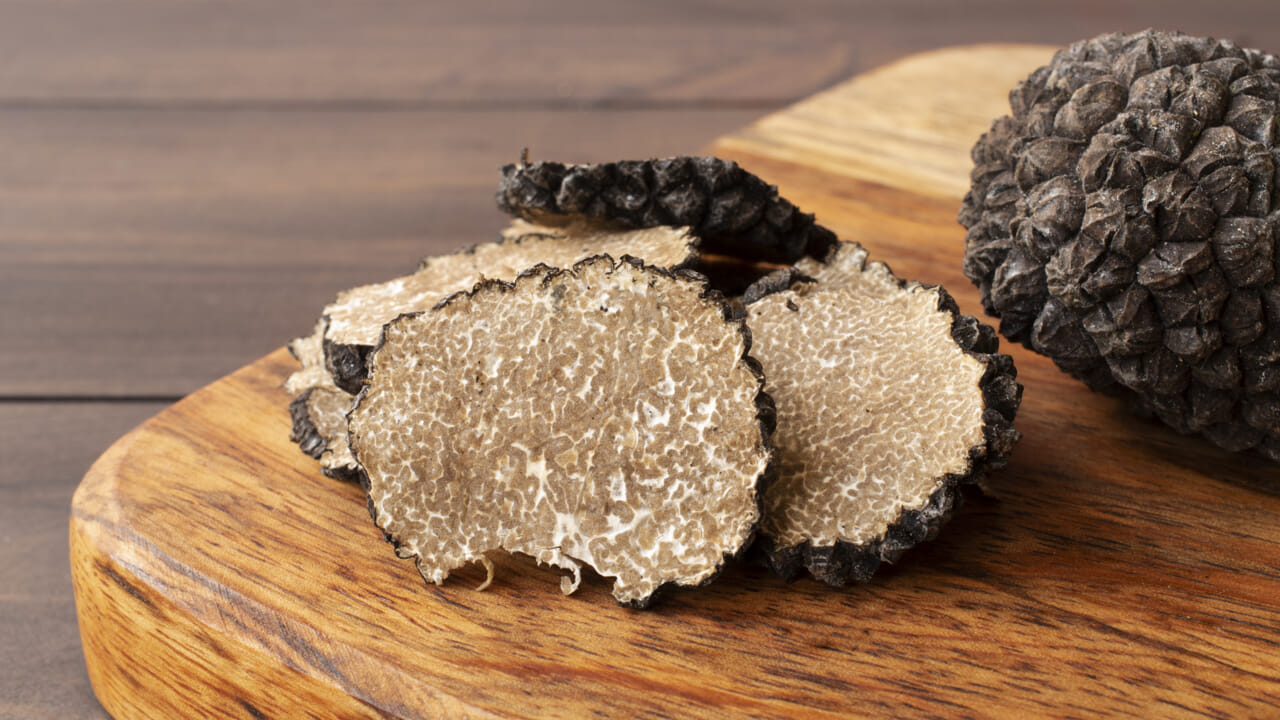 Un viaggio tra i profumi del tartufo nero: all’azienda agricola il percorso gastronomico tra le eccellenze