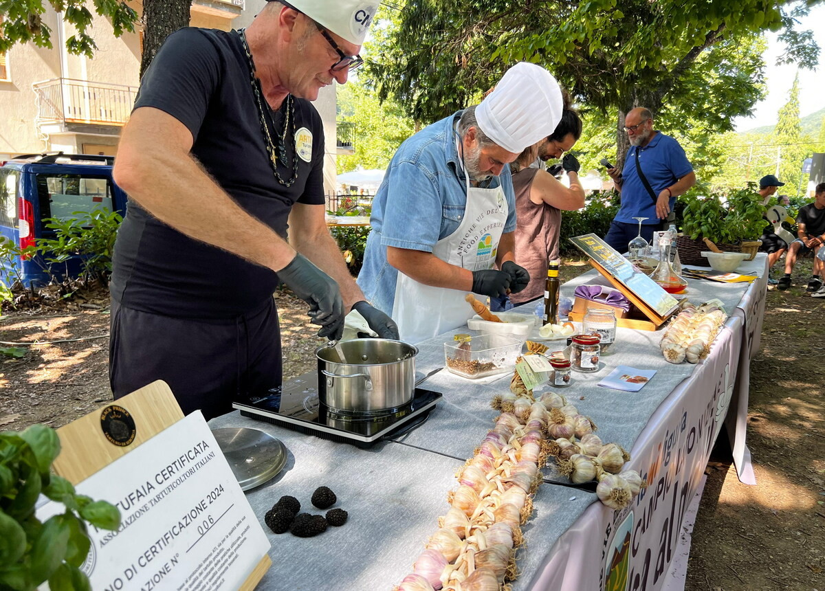 Tartufo di Seborga e Aglio Nero di Vessalico insieme nel “Laboratorio del Gusto” a Laigueglia