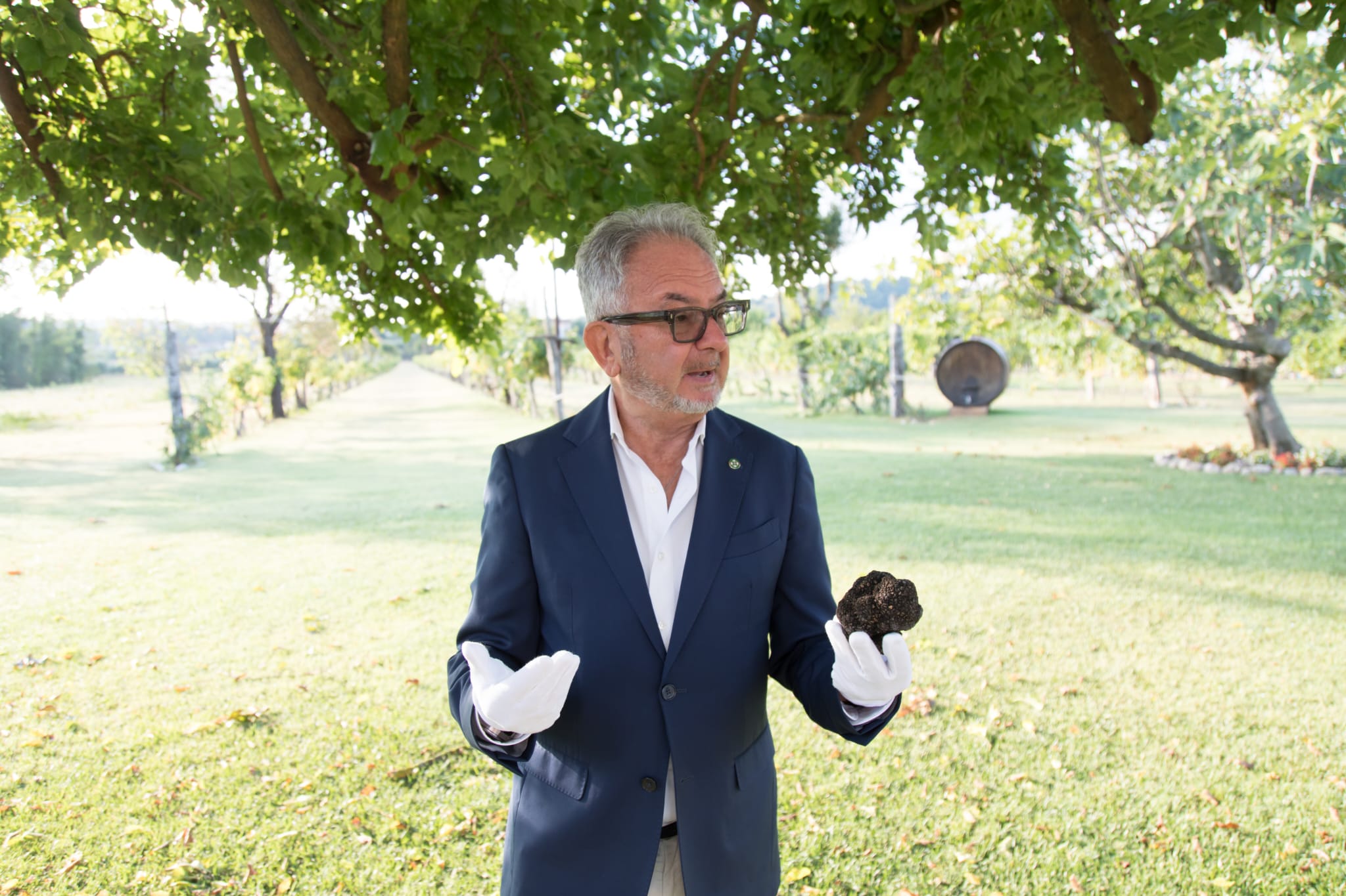 A tu per tu con Giuseppe Cristini, una vita tra comunicazione, vino, tartufo e territorio. “Così sono entrato nelle comunità”