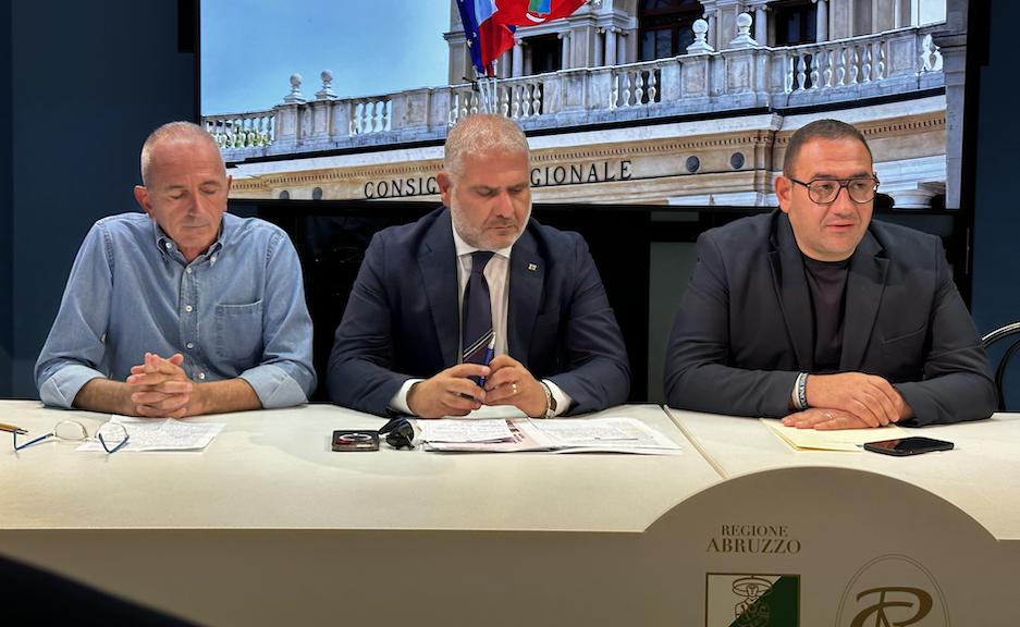 SIRENTE VELINO, TARTUFO E MIELE SBARCANO NEGLI “SMART STORE”: UNA RETE PER PORTARE LE ECCELLENZE ABRUZZESI SUI MERCATI