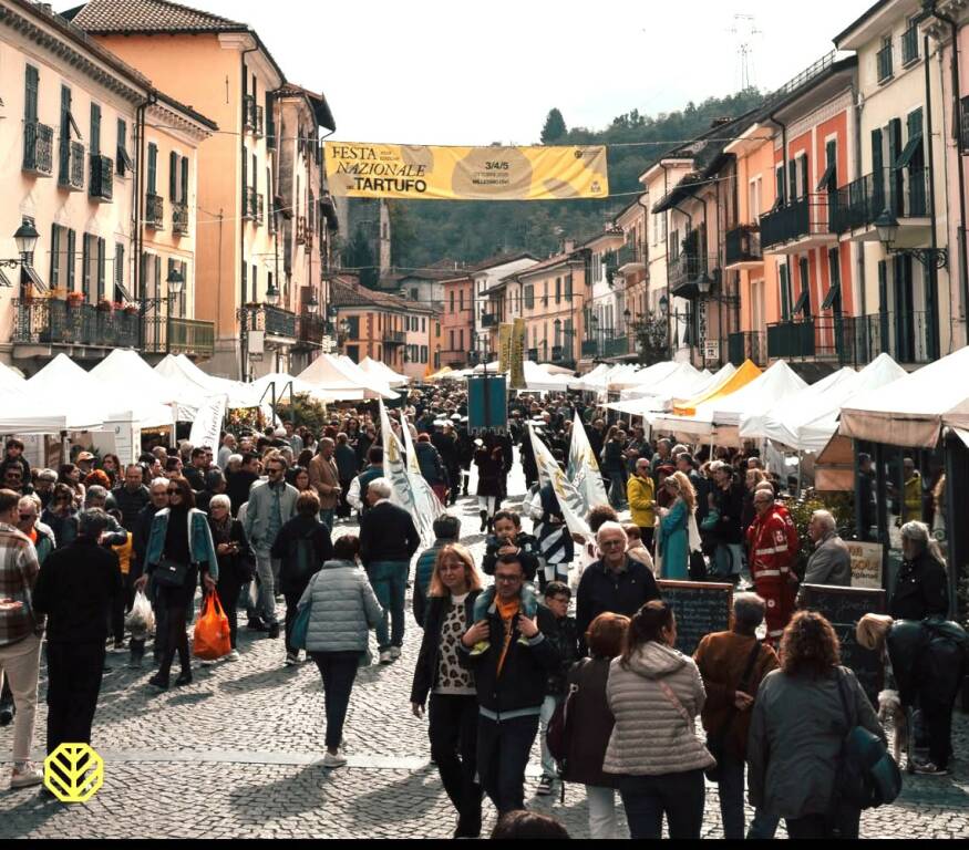 Mercato Riviera delle Palme a Varazze, Castagnata a Campochiesa, Festa del Tartufo a Millesimo: ecco cosa fare nel weekend